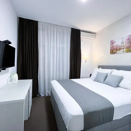 فندق Centar Forever