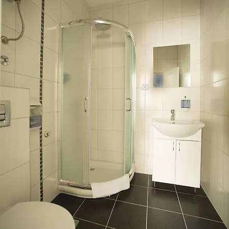 Centar Forever 酒店 3*