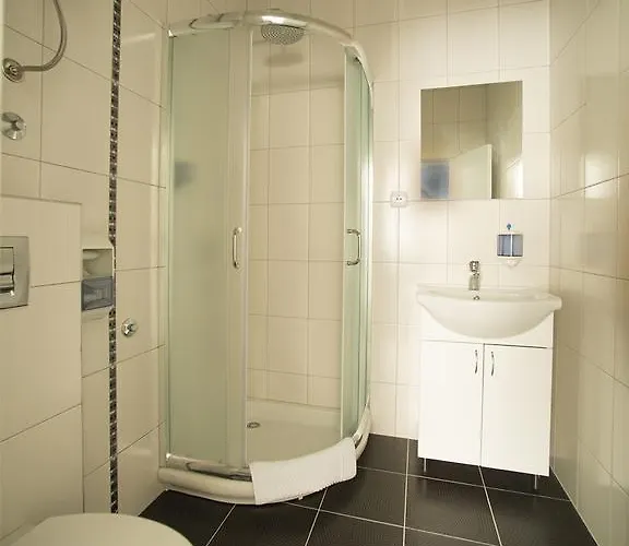 Centar Forever Hotel 3*